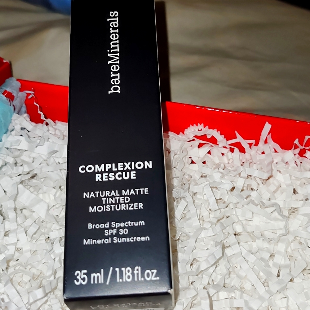 Bareminerals Complexion Rescue natural tinted moiszturizer